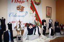 Минпрос выяснит мнение родителей о введении школьной формы